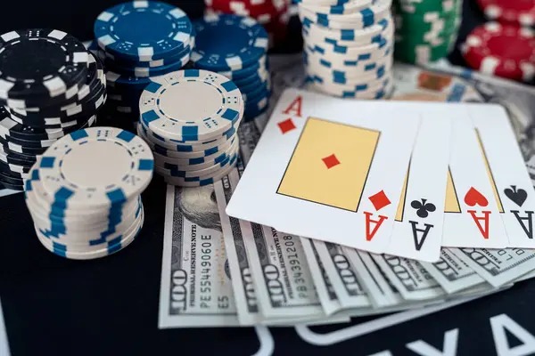 Visual overview of the mom 4d mobile sports and casino platform application